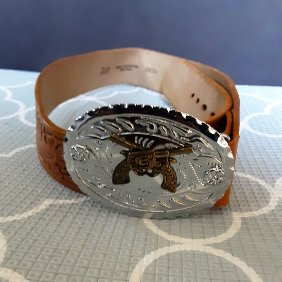 Vintage Robert's Western Wear leather belt size 34 - Picture 1 of 6